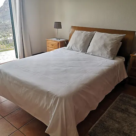 Semesterbostad House In The Montain Casa Do Cabeco Machico (Madeira)