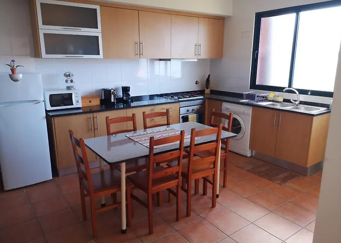 House In The Montain Casa Do Cabeco Machico (Madeira)