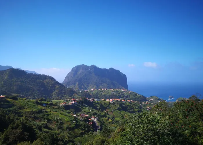 House In The Montain Casa Do Cabeco Feriehus *